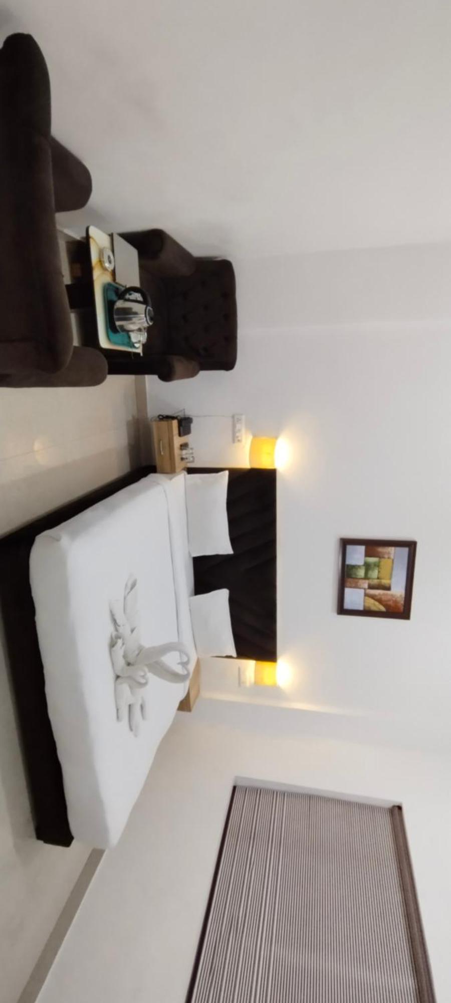 Hotel Lakeview By Bookingcare Chhatarpur Buitenkant foto